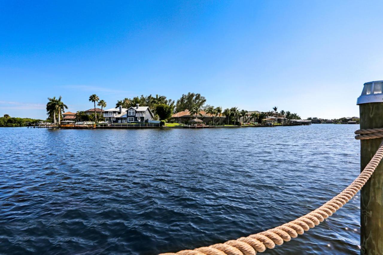 Villa Dolphin Cape Coral Exteriör bild