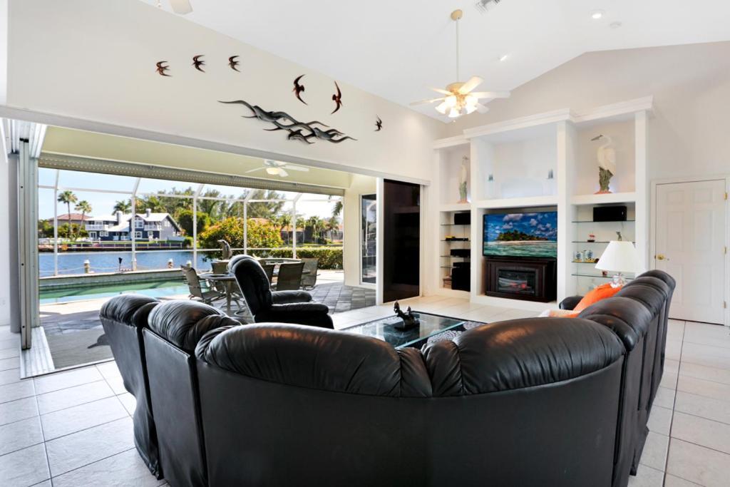 Villa Dolphin Cape Coral Rum bild